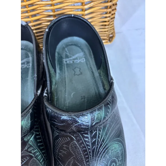 Women's Dansko Clogs Size 38 Black - Picture 4 of 8